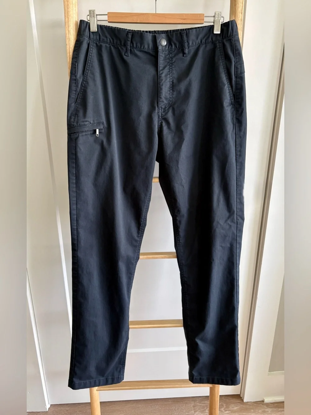 J. Crew Men’s 32x32 Tech Pants in Navy